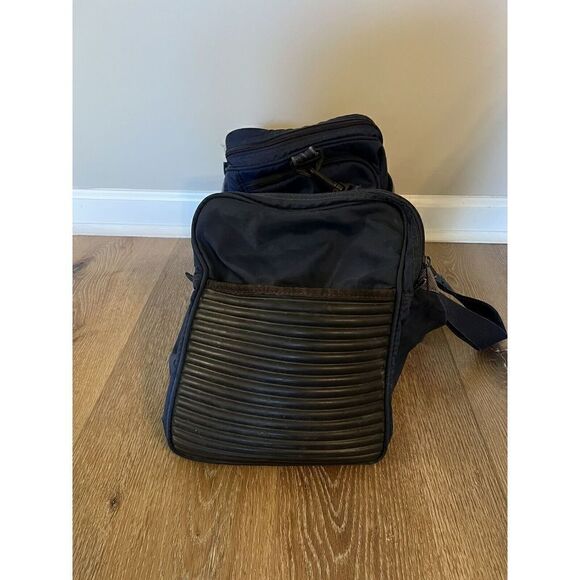 Vintage Nike Gray Tag Blue Duffle Gym Bag Zip Shoulder Strap - Picture 4 of 6